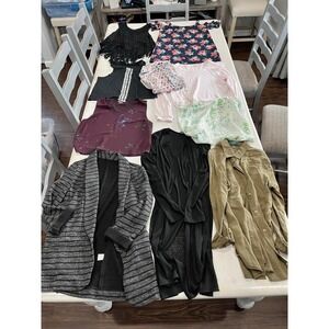 Huge Lot of small medium clothes Babaton, Design‎ Lab, gap